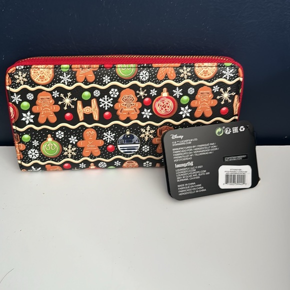 STAR WARS Disney loungefly gingerbread wallet NWT - Picture 2 of 4